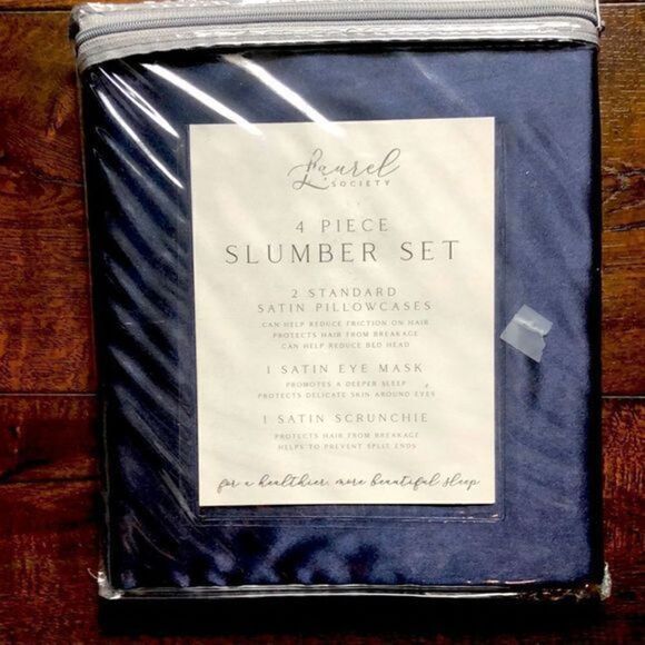 Laurel Society Other - Laurel Society 4 piece satin pillowcases, 1 satin eye mask, 1 satin scrunching